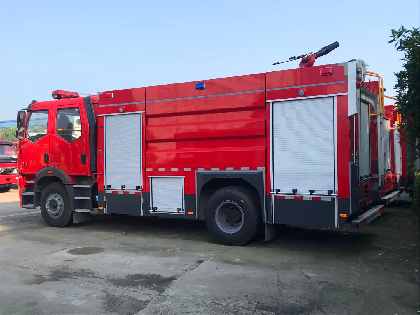 ���8������ˮ����ĭ����܇